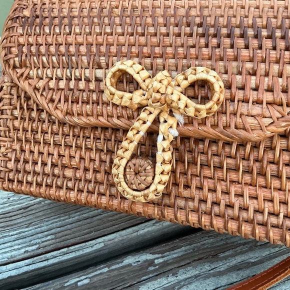 Vintage Brown Woven Crossbody Leather Strap Bag - Picture 7 of 11